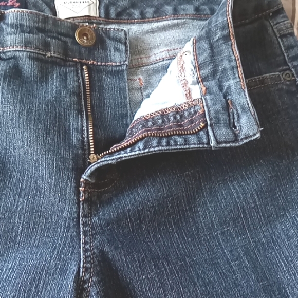 St. John's Bay Straight Leg Jeans EUC - Picture 6 of 7